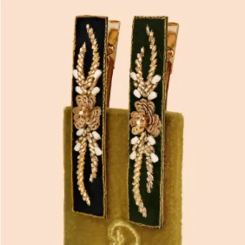 Powder Beaded Hair Clips: Set of 2