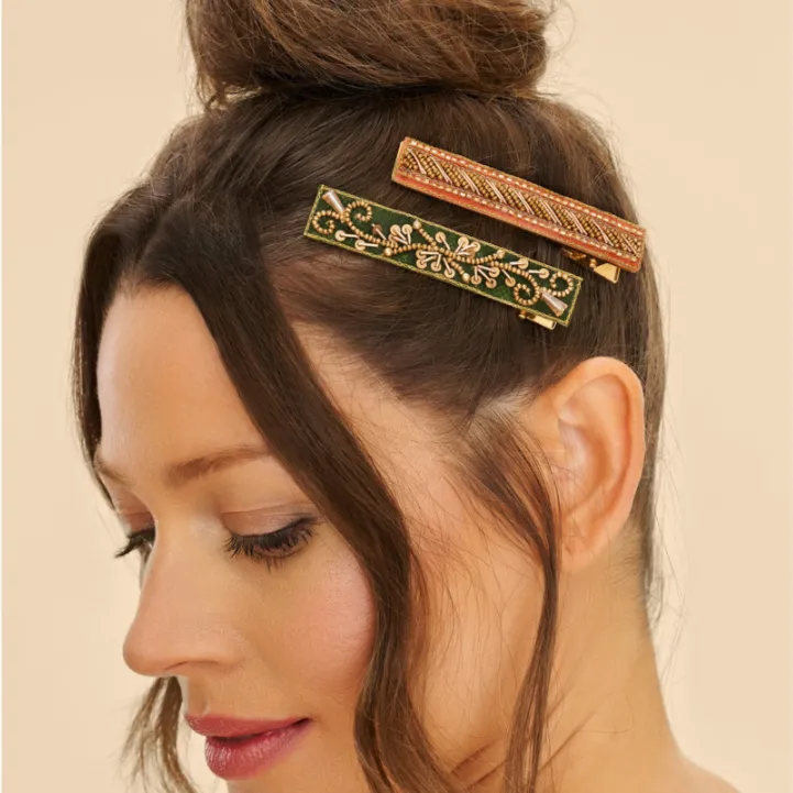 Powder Beaded Hair Clips: Set of 2